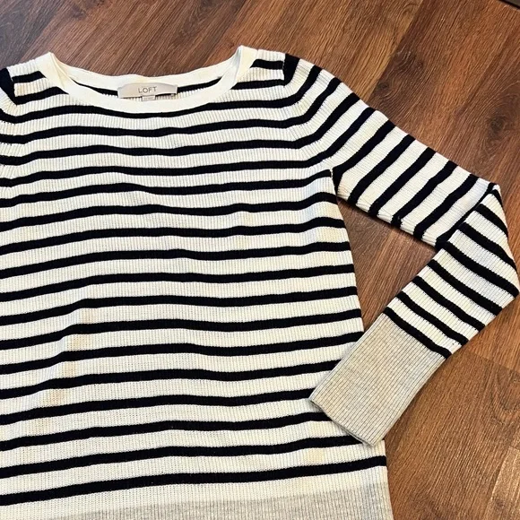 XS LOFT Sweater Bundle - Soft Knit Stripe & Cream Sweaters - Picture 8 of 10